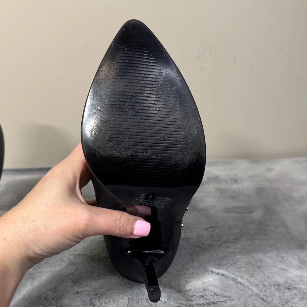 Fergalicious by Fergie “Captain” Studded Ankle Booties - Black - Size 7 - EUC - Picture 13 of 15